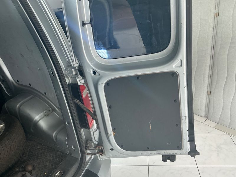 Volkswagen Caddy 2.0 TDI Kasten 4Motion BlueMotion Tech 2017 – снимка 40