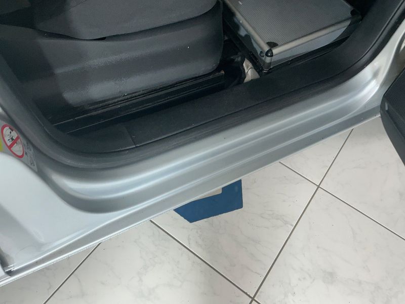 Volkswagen Caddy 2.0 TDI Kasten 4Motion BlueMotion Tech 2017 – снимка 23