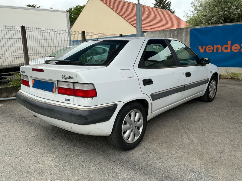Citroen Xantia 2.0 HDi X 1999 – снимка 2