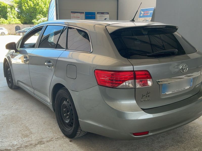 Toyota Avensis 1.8 Executive 2014 – снимка 6