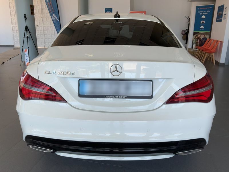 Mercedes-Benz CLA-Klasse CLA 200 d AMG Line 2017 – снимка 7