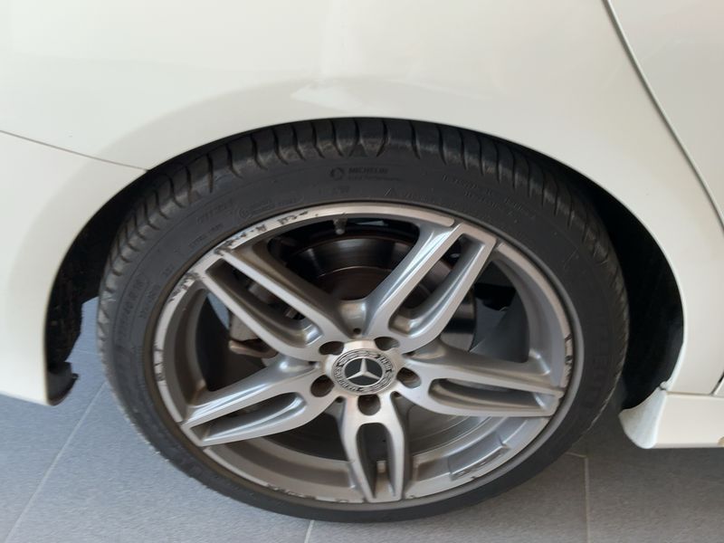 Mercedes-Benz CLA-Klasse CLA 200 d AMG Line 2017 – снимка 9