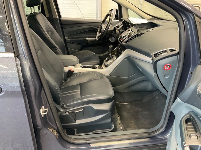 Ford Grand C-Max 2.0 TDCi Titanium 2011 – снимка 3