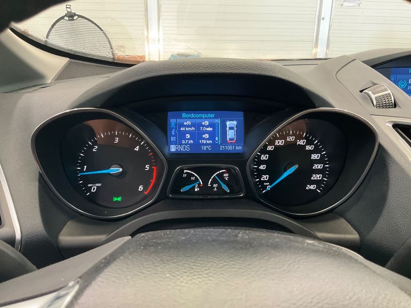 Ford Grand C-Max 2.0 TDCi Titanium 2011 – снимка 4