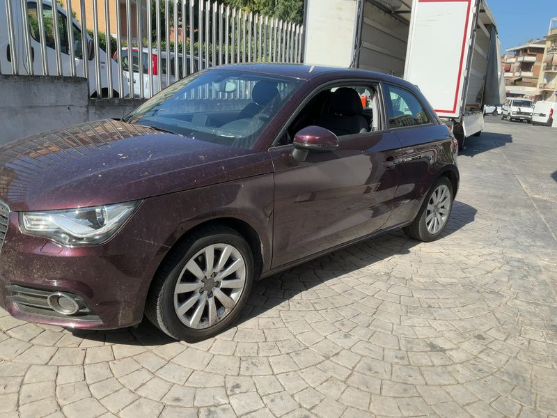 Audi A1 1.4 TFSI Ambition 2011 – снимка 2