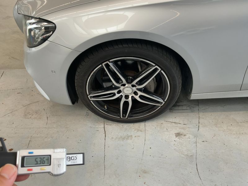 Mercedes-Benz E-Klasse E 200 AMG Line 2017 – снимка 3