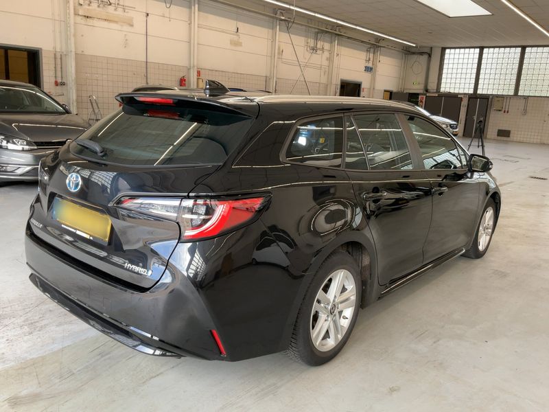 Toyota Corolla 1.8 Hybrid Comfort 2022 – снимка 8