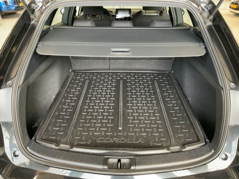 Toyota Corolla 1.8 Hybrid Comfort 2022 – снимка 15