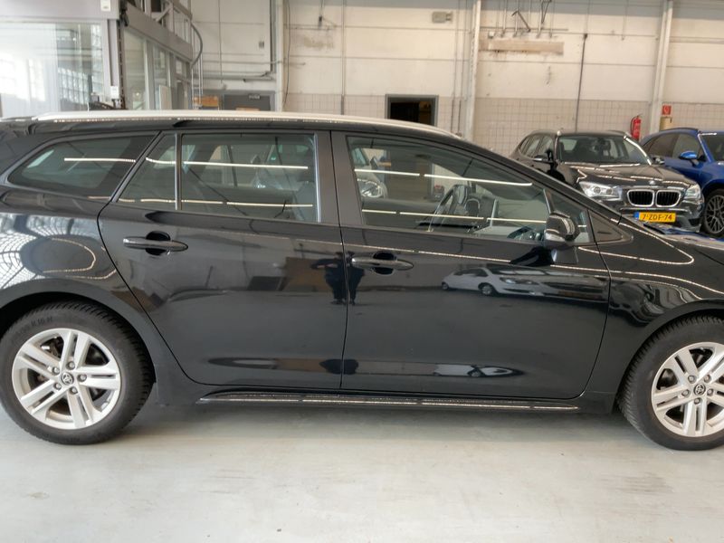 Toyota Corolla 1.8 Hybrid Comfort 2022 – снимка 10