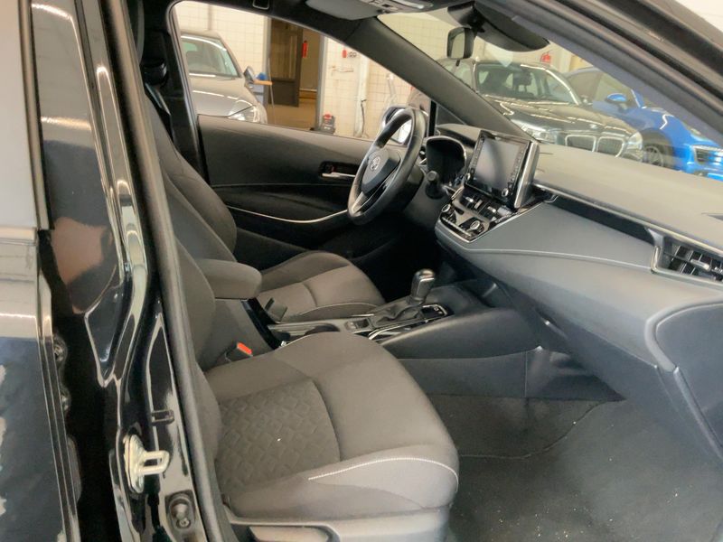 Toyota Corolla 1.8 Hybrid Comfort 2022 – снимка 16