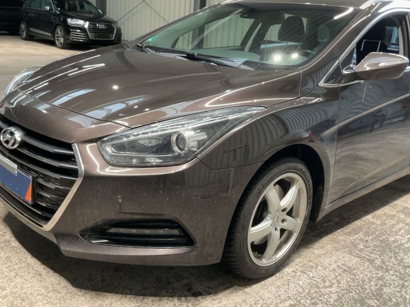 Hyundai i40 1.7 CRDi Style Blue 2017 – снимка 2