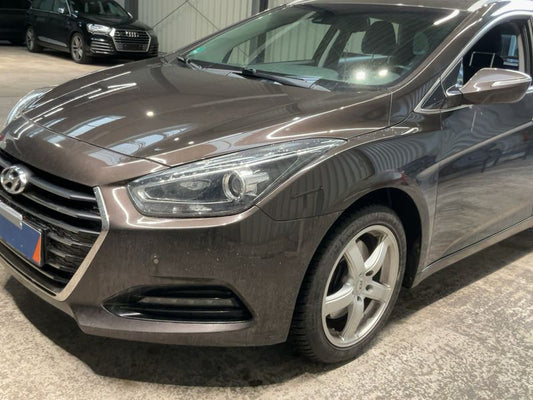 Hyundai i40 1.7 CRDi Style Blue 2017 – снимка 2