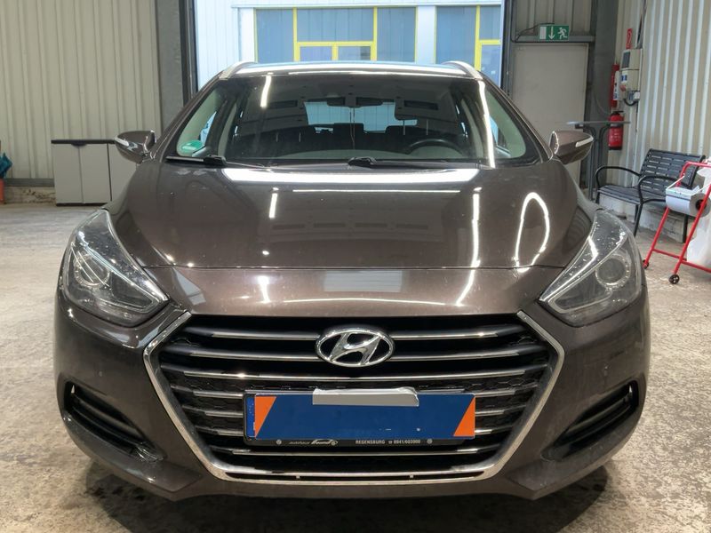 Hyundai i40 1.7 CRDi Style Blue 2017 – снимка 14