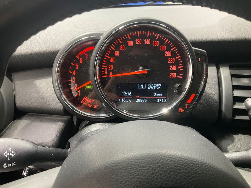 MINI Cabrio One 2020 – снимка 18