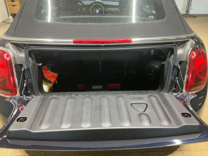 MINI Cabrio One 2020 – снимка 15