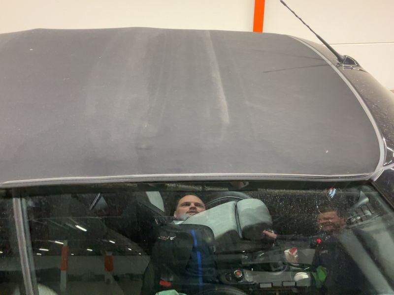 MINI Cabrio One 2020 – снимка 13