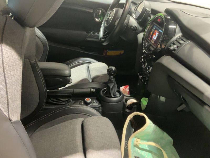 MINI Cabrio One 2020 – снимка 16