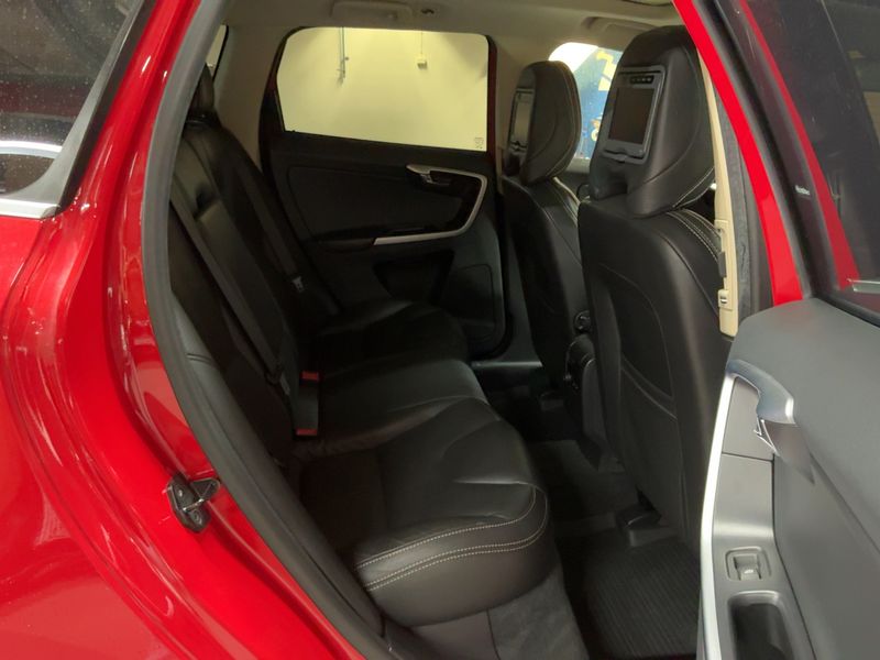 Volvo XC60 2.4 D5 R-Design AWD 2011 – снимка 19