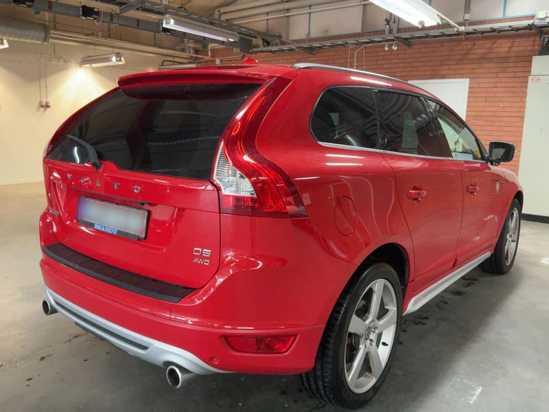 Volvo XC60 2.4 D5 R-Design AWD 2011 – снимка 8