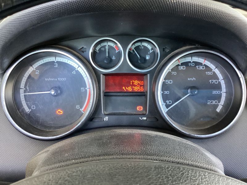 Peugeot 308 1.6 HDi Sport 2008 – снимка 4