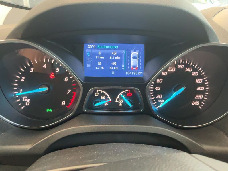 Ford Kuga 1.5 EcoBoost Individual 2015 – снимка 19