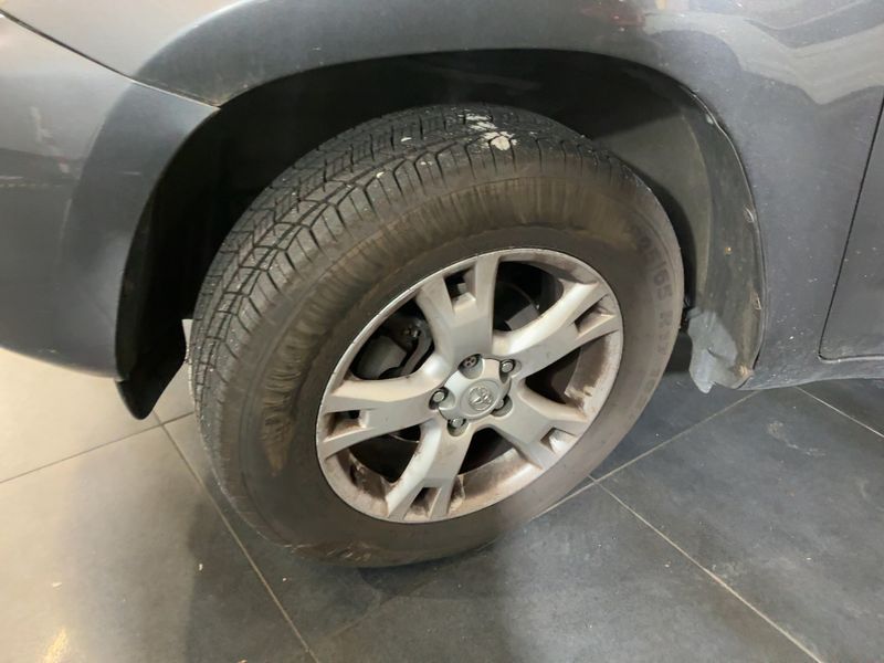 Toyota RAV 4 2.0 Lounge 2010 – снимка 3