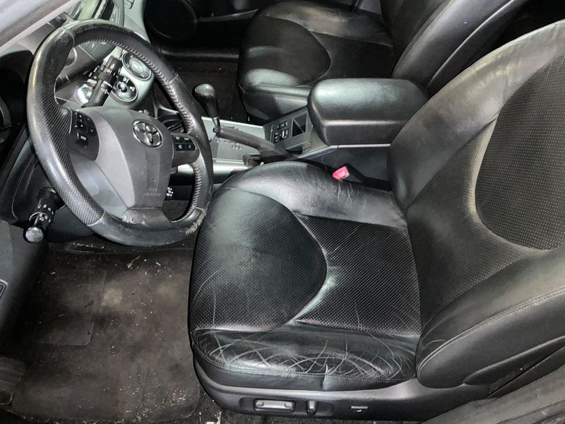 Toyota RAV 4 2.0 Lounge 2010 – снимка 24