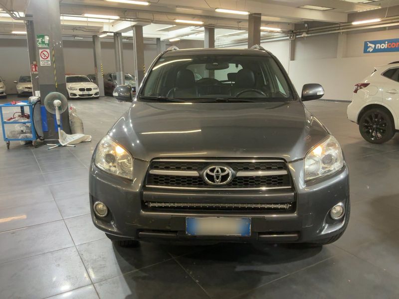 Toyota RAV 4 2.0 Lounge 2010 – снимка 14