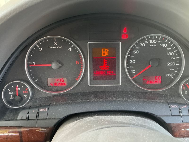 Audi A4 2.0 TDI Ambiente 2007 – снимка 4