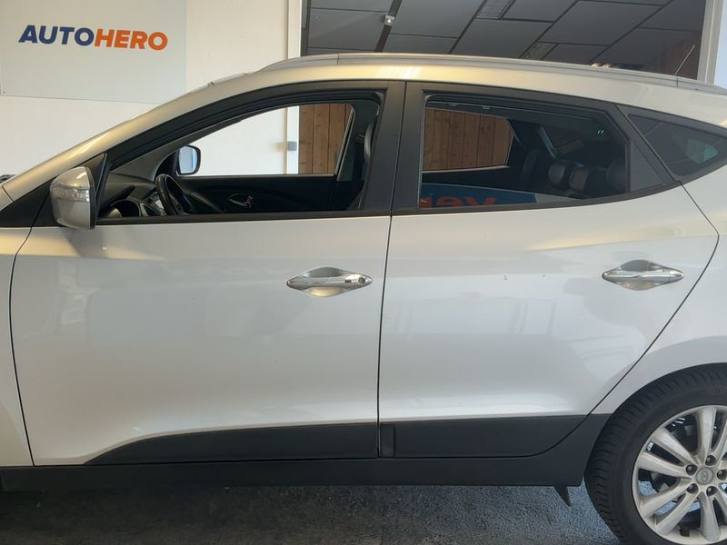 Hyundai ix35 2.0 CRDi Premium AWD 2012 – снимка 4