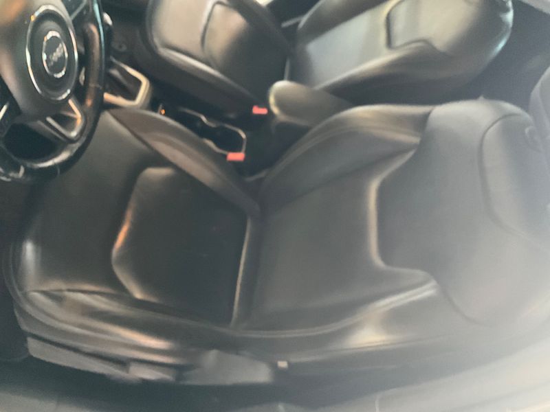 Jeep Renegade 2.0 M-Jet Limited 4WD 2018 – снимка 23