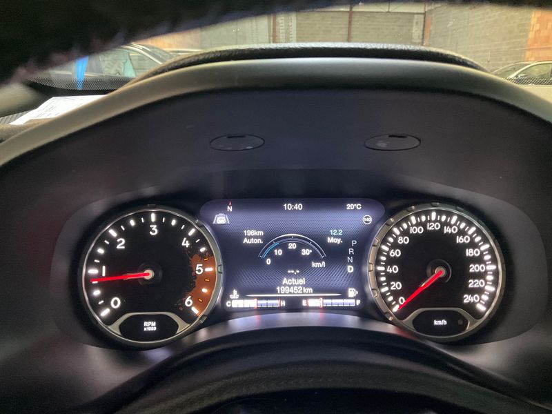 Jeep Renegade 2.0 M-Jet Limited 4WD 2018 – снимка 18