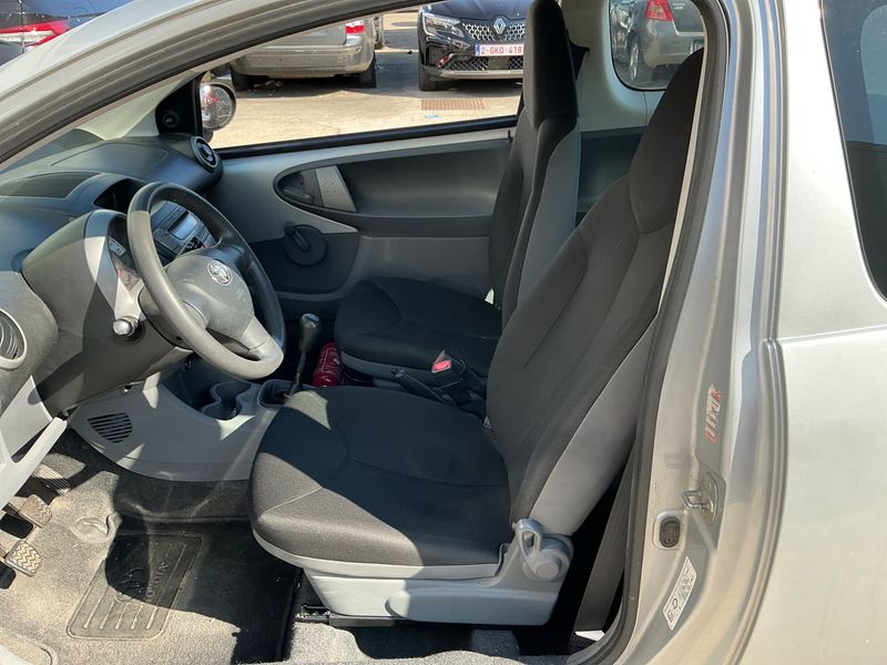 Toyota Aygo 1.0 In 2011 – снимка 3