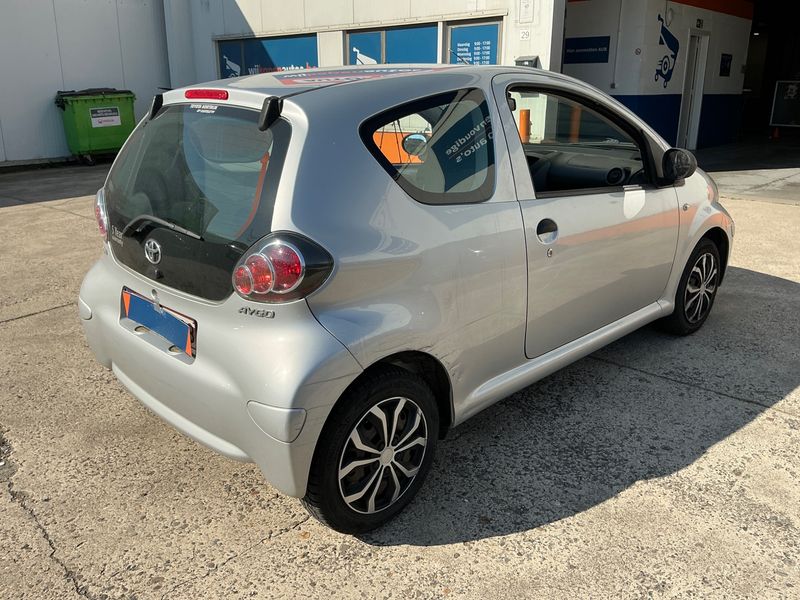 Toyota Aygo 1.0 In 2011 – снимка 2