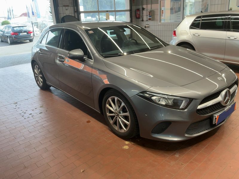 Mercedes-Benz A-Klasse A 220 4Matic Progressive 2019 – снимка 12