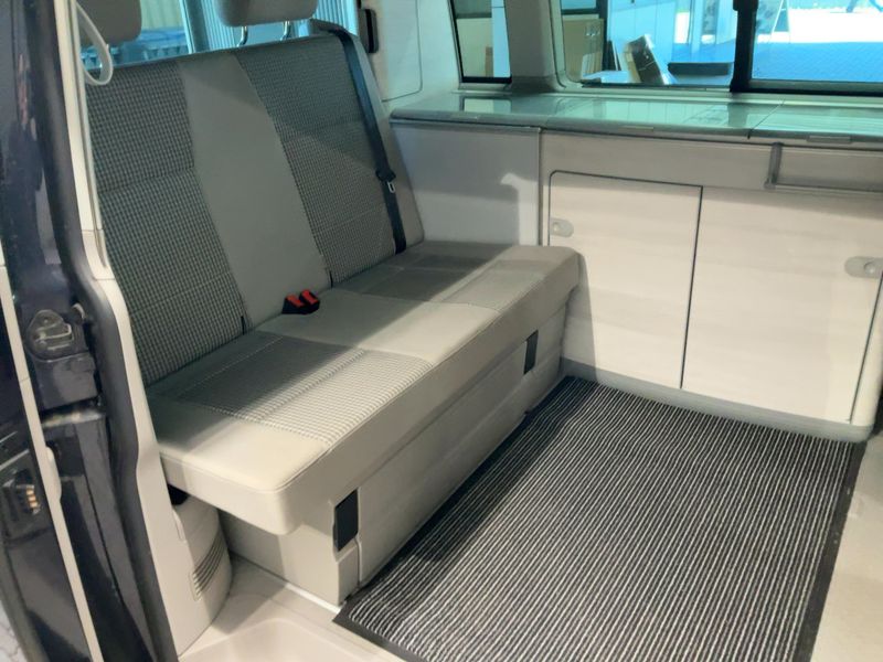 Volkswagen T6 California 2.0 TDI Coast 2019 – снимка 19