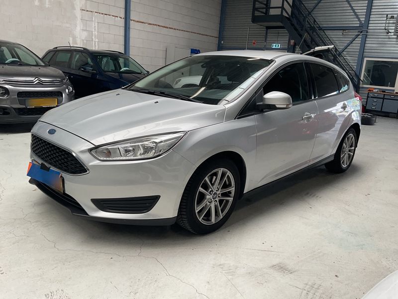 Ford Focus 1.0 EcoBoost Trend 2015 – снимка 1