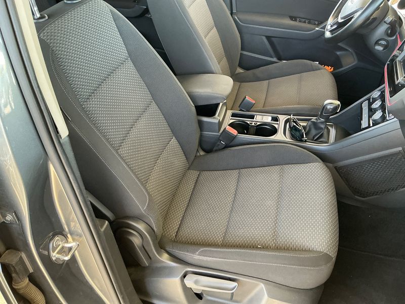 Volkswagen Touran 1.6 TDI Advance BlueMotion Tech 2017 – снимка 32