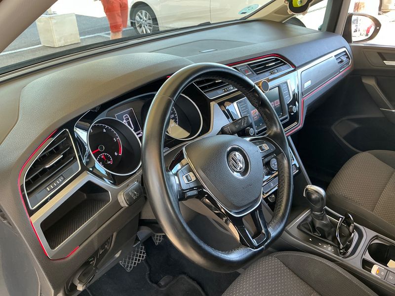 Volkswagen Touran 1.6 TDI Advance BlueMotion Tech 2017 – снимка 24