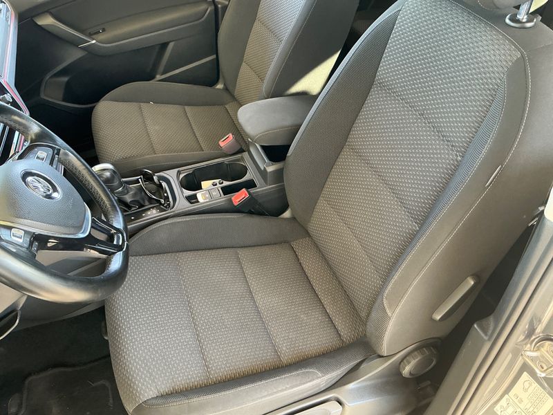 Volkswagen Touran 1.6 TDI Advance BlueMotion Tech 2017 – снимка 26