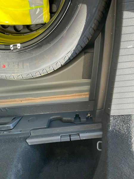 Volkswagen Touran 1.6 TDI Advance BlueMotion Tech 2017 – снимка 35