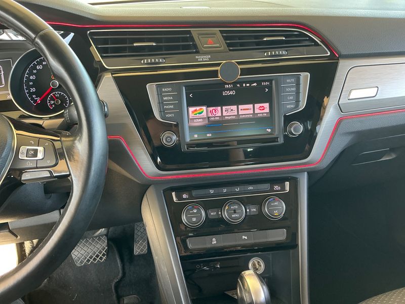 Volkswagen Touran 1.6 TDI Advance BlueMotion Tech 2017 – снимка 33