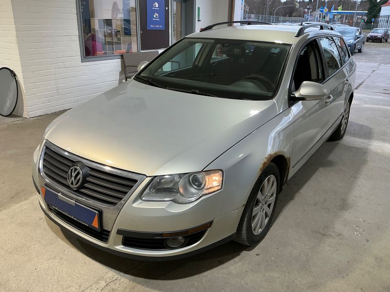 Volkswagen Passat 2.0 TDI Trendline 2010