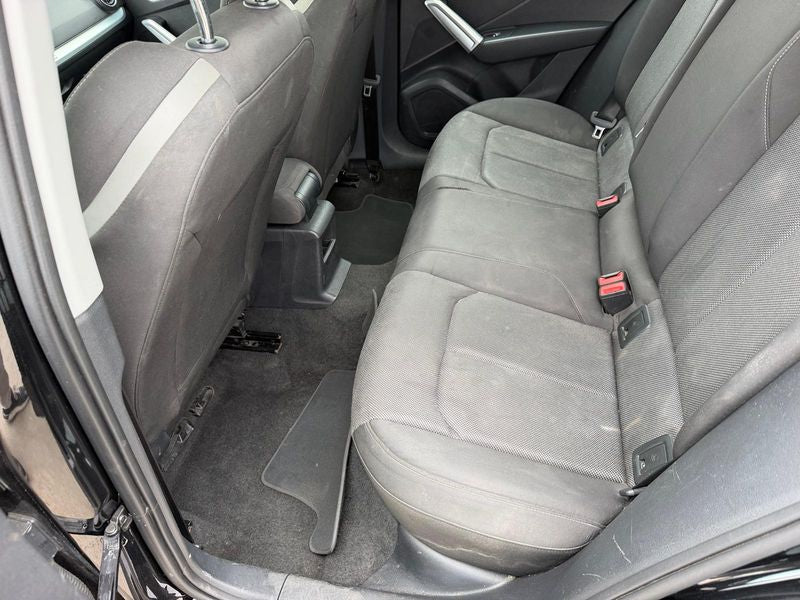 Audi Q2 1.6 TDI Admired 2019 – снимка 15