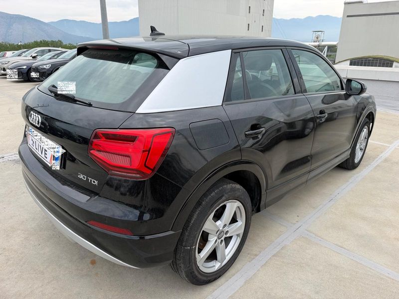 Audi Q2 1.6 TDI Admired 2019 – снимка 5