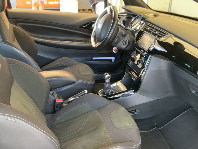 DS Automobiles DS3 1.2 PureTech Performance Line 2018 – снимка 16