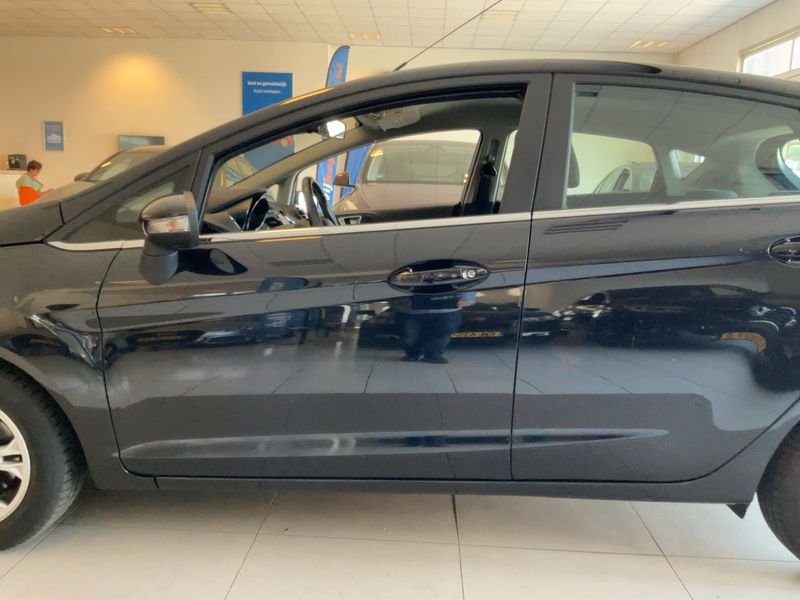 Ford Fiesta 1.5 TDCi Titanium 2015 – снимка 4