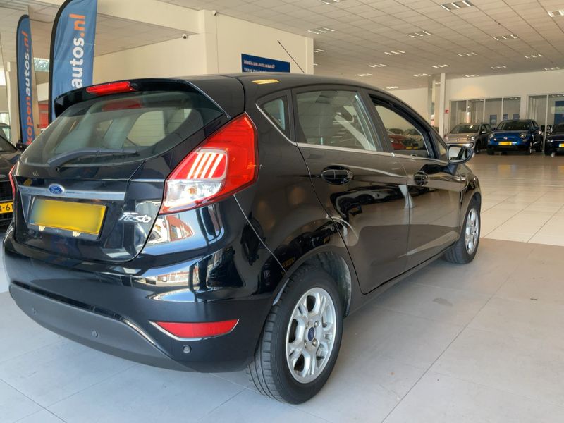 Ford Fiesta 1.5 TDCi Titanium 2015 – снимка 8