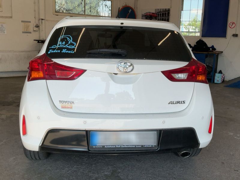 Toyota Auris 1.6 START Edition 2013 – снимка 7
