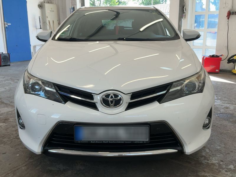 Toyota Auris 1.6 START Edition 2013 – снимка 14